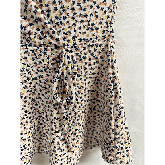 Monteau Los Angeles Womens Ruffle Sleeve Wrap Front Peplum Blouse Floral Small - Picture 4 of 8